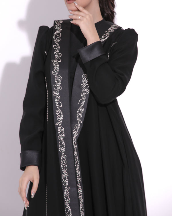 COLLAR WHITE THREAD